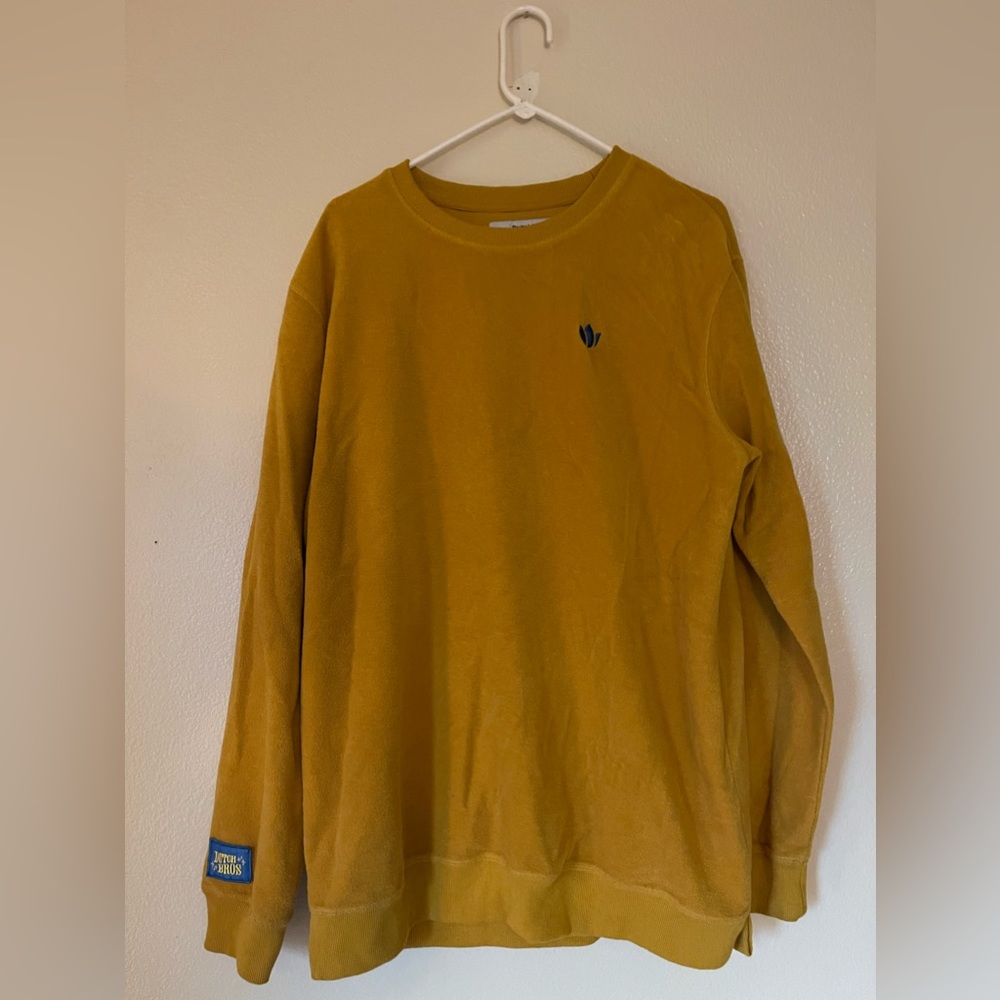 Dutch Bros Crewneck